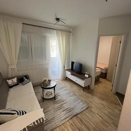 Apartman Afrodita Bosanska Gradiska Exterior photo