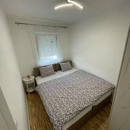 Apartman Afrodita Bosanska Gradiska Exterior photo