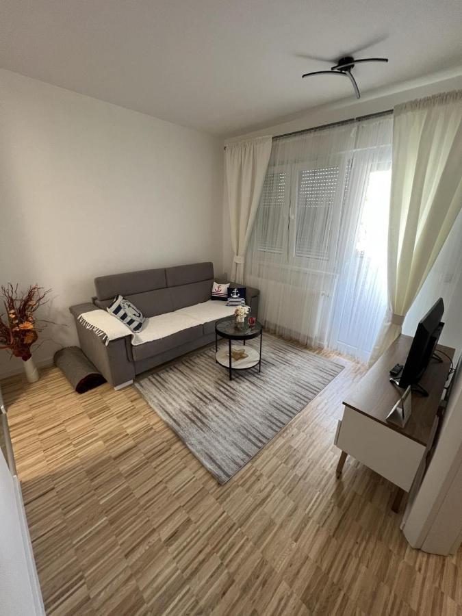 Appartement Afrodita *